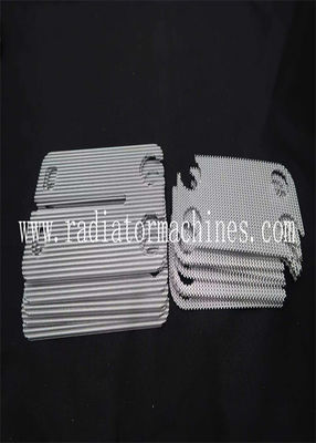 رذاذ مخصص رذاذ الألومنيوم الموجة رذاذ مبادلة الحرارة رذاذ لمتغير ارتفاع رذاذ والزاوية